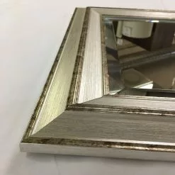 Peili Hopea-Rustiikki 91-1112 08mf -Kaappi | Vitriinikaappi Ale fasettihiottu peili hopeakehys peili puukehys peili 91 1112 hopea rustiikki 4 1 scaled