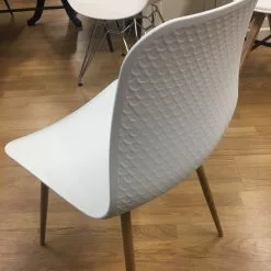 Valkoinen Tuoli Leon -Kaappi | Vitriinikaappi Ale valkoinen tuoli leon selk kuviotu puujalat skandinaavinen 2 scaled