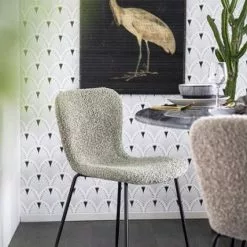 Siro Ruokapöydän Tuoli Skip 200840 -gr -Kaappi | Vitriinikaappi Ale vihertava ruokapoydantuoli skip sisustuksessa